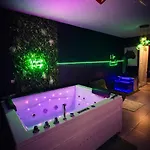 O Privatif - Luxury - Jacuzzi-sauna-netflix-fishspa-serviettes-peignoirs-sandales-cafe 别墅 Morlanwelz