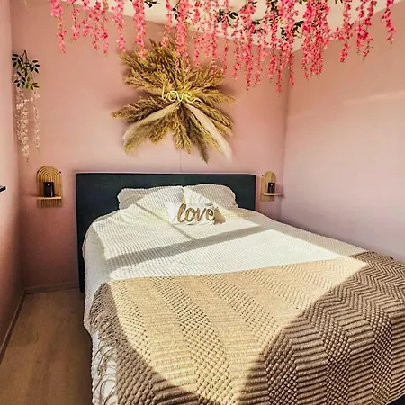 O Privatif - Luxury - Jacuzzi-sauna-netflix-fishspa-serviettes-peignoirs-sandales-cafe Villa *