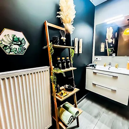 Villa ô Privatif - Luxury - Jacuzzi-sauna-netflix-fishspa-serviettes-peignoirs-sandales-cafe