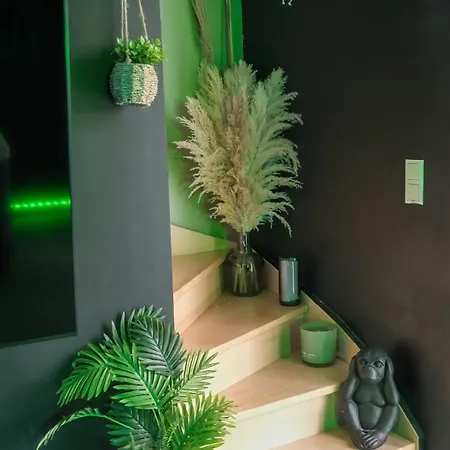 O Privatif - Luxury - Jacuzzi-sauna-netflix-fishspa-serviettes-peignoirs-sandales-cafe Βίλα