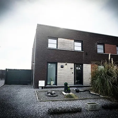 Villa ô Privatif - Luxury - Jacuzzi-sauna-netflix-fishspa-serviettes-peignoirs-sandales-cafe Morlanwelz