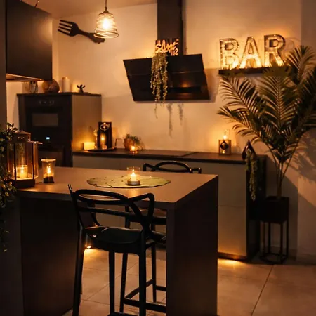 别墅 O Privatif - Luxury - Jacuzzi-sauna-netflix-fishspa-serviettes-peignoirs-sandales-cafe Morlanwelz