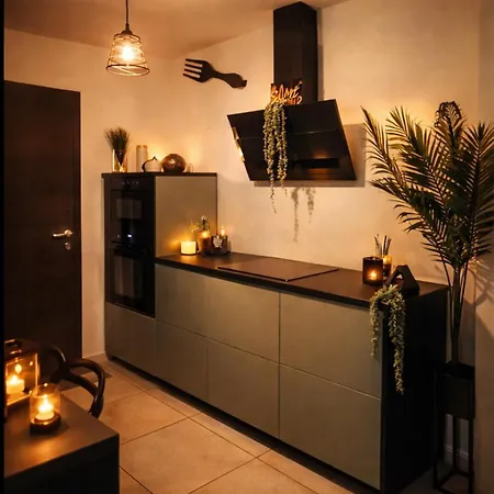 ô Privatif - Luxury - Jacuzzi-sauna-netflix-fishspa-serviettes-peignoirs-sandales-cafe