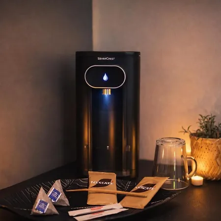 ô Privatif - Luxury - Jacuzzi-sauna-netflix-fishspa-serviettes-peignoirs-sandales-cafe * Morlanwelz